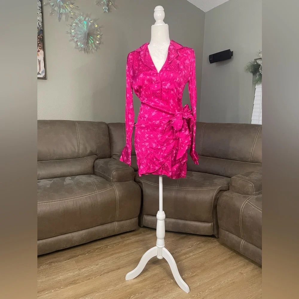 NWT Acler Evanston Satin Sheen Wrap Mini Dress Sz 2 Valentines Date Gift Party - Picture 7 of 16